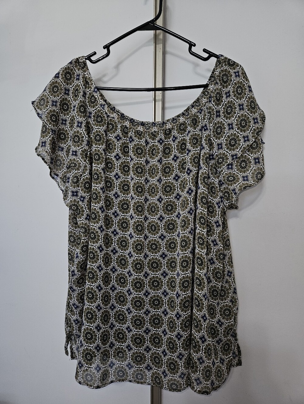 Ladies top, 3X - Picture 2 of 6